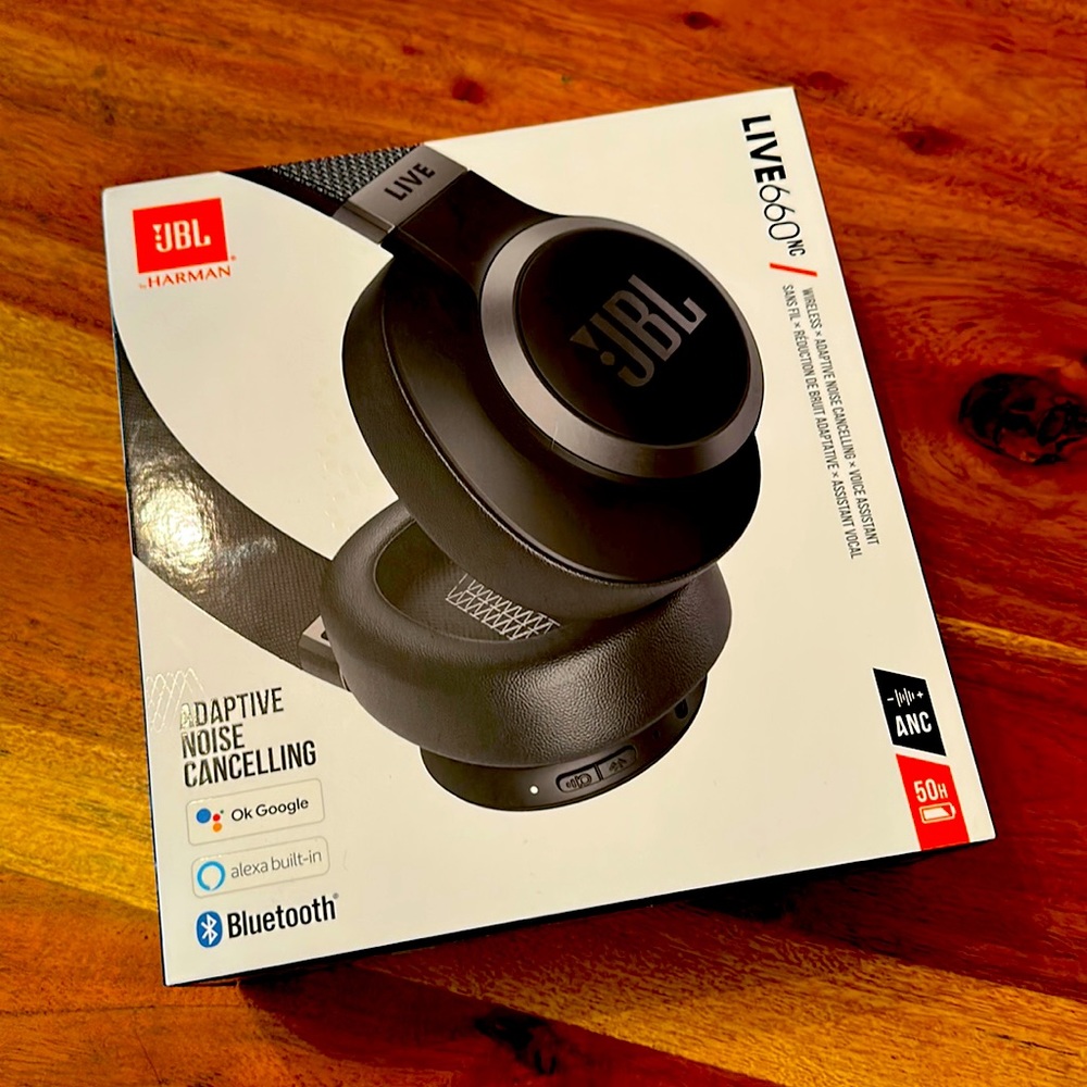 JBL Live 660NC wireless over ear headphones